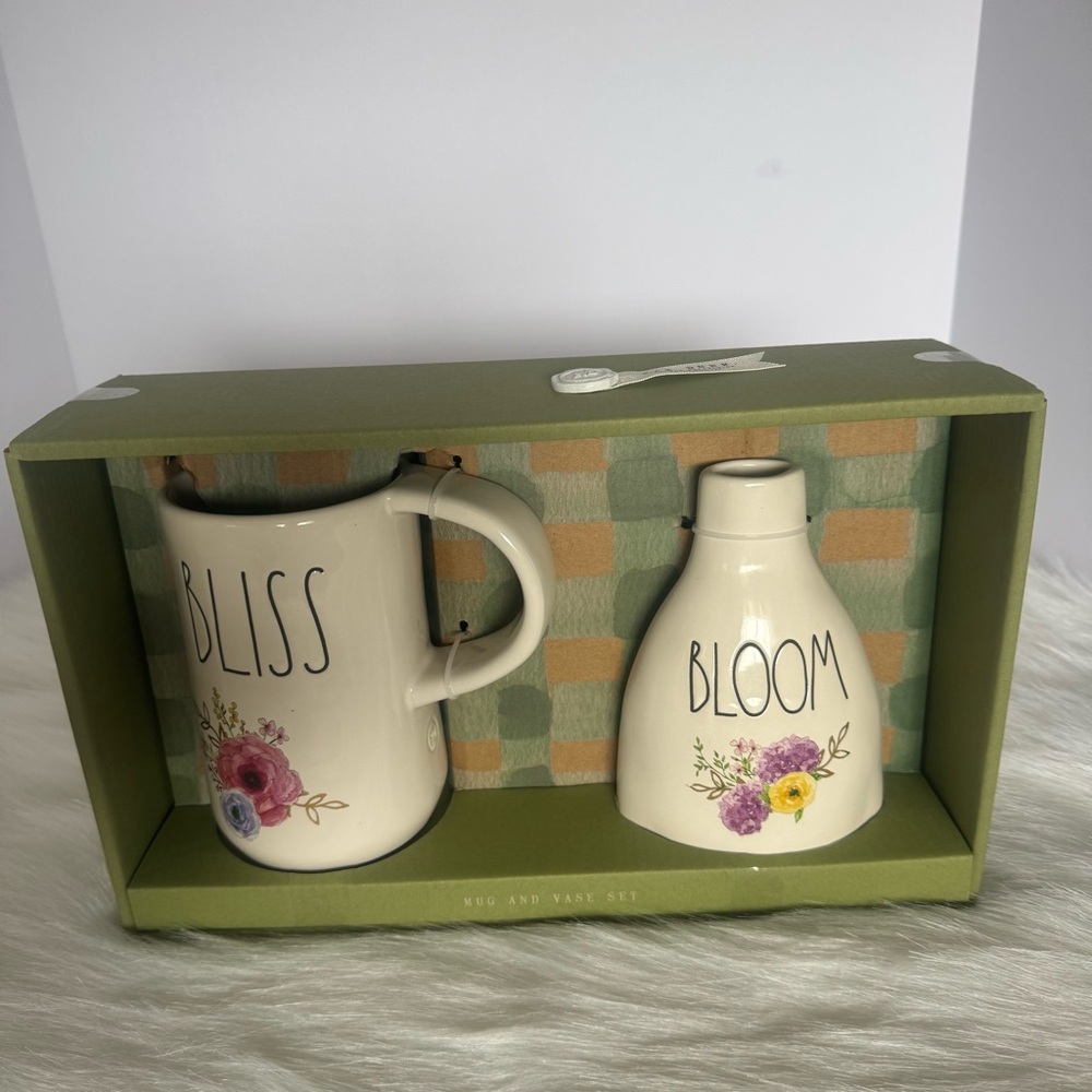NIB Rae Dunn Floral Bliss and Bloom Mug and Vase Set